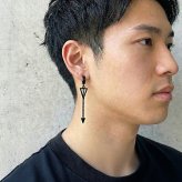 【在庫限り】イヤーカフ メンズ 三角形 円錐 チェーン フェイクピアス ノンホール ピアス穴不要 中折れ フープ 金属アレルギー対応 ステンレス 片耳 1個 男性 アクセサリー かっこいい イヤリング