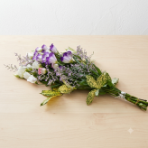 【花 お供え】生花　お供え花束＜洋花D＞ 法要 御仏前 ご希望の色合い イメージで 花屋さんの手作り 画像配信 メッセージカードOK 北海道・沖縄・九州・四国・中国・離島への配送は不可