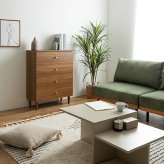 脚付きチェスト 幅65cm×奥行31cm×高さ88.2cm 引き出し コンパクト スリム 一人暮らし ワンルーム ナチュラル 木目調 パーティクルボード 天然木 メラミン 組立品 段毎に整理しながらこの1台にたっぷり収納していただけます ブラウン