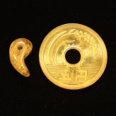 天然石 勾玉ゴールドルチル 約0.6g 輝きを凝縮した一粒 仕事運 成功 お守り GHM52 交換用ゴム＆巾着付 財運 石 京海堂