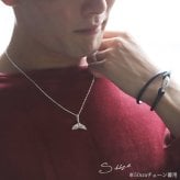 ハワイアンジュエリー ネックレス ホエールテール ネックレス 刻印 無料 誕生石入れ可 Sサイズ 波スクロール模様 シンプル シルバー925 ギフトラッピング可能 チェーン 長さ選べる プレゼント ハロウィン 【品番：CG-SP30801】