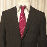 【富士桜工房】寝子・コタツ・アメリカンショートヘアー・ワイン・富士桜工房・日本製シルクジャカードの和風ネクタイ