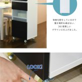 キャビネット キッチン 隙間収納 ラック 幅40 高さ90 奥行40 スリム 4段 ロータイプ キャスター コンパクト ガラス 扉付き 隙間ラック ワゴン: 可動棚 棚付き 強化ガラス 収納棚 収納家具 リビング収納 インテリア 新生活