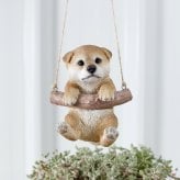 置物 woobia ウービア 日本犬 秋田犬 ぶら下がり 高さ14cm オーナメント 子犬 リアル 本物そっくり イギリス生まれ 職人手彩色 縁起物 戌年 玄関 インテリア 新築祝い 引っ越し祝い 開店祝い 出産祝い 誕生日 お祝い ギフト プレゼント 犬好き 秋田犬好き