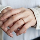 ステンレス カットリング 細身 キラキラ ゴールドリング 指輪 プチプラ 高見え フラワー シンプル ピンキー ワンポイント 重ね付け レディース 女性 金属アレルギー対応
