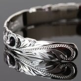 ハワイアンジュエリー バングル ハワイアンジュエリー ブレスレット 幅8mm 刻印 無料 サイズが選べる オープンバングル カットアウト スクロール シルバー925 太め メンズ レディース 誕生日 プレゼント クリスマス 【品番：B5003-8】
