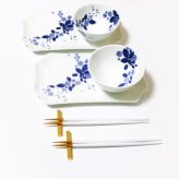 特撰洋食器ギフトセット　ウェッジウッドWEDGWOOD　ストロベリーブルーム　インディゴ　ライスボウル　/　クチポールCutipol-GOAゴールド　ホワイト　箸・箸置きセット　８ピースセット　　食器セット【新生活　結婚祝い　引っ越し祝い　食器セット　ブランド食器　カトラリー】