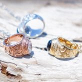 ハワイアンジュエリー ネックレス ステンレス リングネックレス ベビーリング スクロール ゴールド シルバー 金属アレルギー チェーン付き サージカルステンレス つけっぱなしOK プレゼント ペア