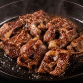 肉の名門ヤマシゲ 牛ハラミ 焼肉タレ漬け 300g 牛肉 たれ漬 冷凍 味付け肉 焼き肉 ハラミたれ漬け