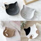 【 送料無料 】【 名入れ 猫 の アクセサリー トレイ （樹脂）】 名前入り 猫グッズ プレゼント 女性 人気 名入り ねこ インテリア 雑貨 収納 入れ物 かわいい おしゃれ 誕生日プレゼント 20代 友達 彼女 猫好き ギフト