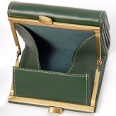 ベリーズヨーク　BELLIES YORK　三つ折り財布　ガマ口ポケット　BYTM1943GR　グリーン　緑色　ベジタブルタンニン　イタリアンレザー　牛革　”エイジングを楽しむ革小物”