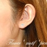 18金 ピアス レディース 花 ブルートパーズ ホワイトゴールドk18 レディース フラワー カラーストーン 花ピアス 11月誕生石 スタッドピアス クリスマス
