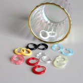 樹脂 カラフル ミニ フープピアス 8カラー 2点 16点セット レディース 小さめ ラウンド 丸型 シンプル かわいい ポップ カジュアル 差し色 耳元 アクセサリー デイリー おしゃれ ミニマル さりげない 軽い着け心地 日常