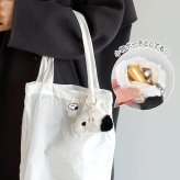 スヌーピー エコバッグ チャーム付き SNOOPY 折りたたみ コンパクト カラビナ付き 買い物バッグ サブバッグ トートバッグ ポーチ付き 持ち運び ふわふわ もこもこ マスコット ウッドストック チャーリーブラウン ジョークール キャラクター かわいい 女性 ギフト プレゼント