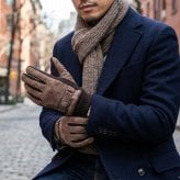【人気・定番】手袋 メンズ 本革 ピッグスキン 豚革 裏ボア 防寒 手首 滑り止め付き 厚手 冬用 革手袋 暖かい 防風 撥水 保温 レザーグローブ グローブ 紳士用 おしゃれ かっこいい バイク 自転車 通勤 通学 ビジネス スーツ アウター コート 2way カジュアル ギフト プレゼント クリスマス 敬老の日 父の日 贈り物 男性 20代 30代 40代 50代 60代 厚手