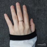 ステンレス スタッズリング 細身 カットリング ゴールドリング 指輪 シンプル キラキラ お洒落 ピンキー 細め ワンポイント プチプラ レディース 女性 金属アレルギー対応