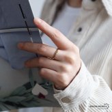 ステンレス 細身 印台リング 面がかわいい 華奢 シンプル シグネットリング メタリック ゴールド シルバー 指輪 プチプラ 高見え 大人 つやつや ワンポイント 重ね付け レディース 女性 金属アレルギー対応