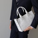 クロコダイル ミニトートバッグ メンズ トートバッグ 2WAY 日本製 マット 加工 センター取り あおりポケット 付き クロコダイルバッグ ハンドバッグ メンズバッグ B5 対応 本革 鰐革 保証書 付き プレゼント ギフト 4FA(06001685-mens-1r)