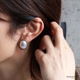 ステンレス オーバルピアス 18KGP レディース イヤリング 楕円 大ぶり ゴールドカラー パール調 レトロ 上品 エレガント 個性的 存在感 おしゃれ 耳飾り 女性 アクセサリー カジュアル フォーマル パーティー 両耳用 2点セット