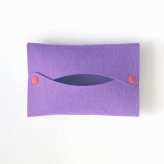 ポケットティッシュケース２ 新しい本体カラーとカラフルなスナップボタンが特徴で個性的