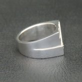 印台リング 指輪 シルバー925 【刻印無料】 印台 リング キュービックジルコニア キラキラ シルバーアクセサリー メンズ ユニセックス クリスマス 誕生日 プレゼント 記念日 父の日 母の日 ハンドメイド 手作り 彫金 ジュエリーボックス 箱 Grand Galleria グランドガレリア
