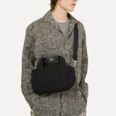 【無料ラッピング】 ヴィヴィアン ウエストウッド Vivienne Westwood クロスボディバッグ Paul Cylinder ブラック ブランド 正規品 新品 ギフト プレゼント 人気 おすすめ 誕生日 記念日 クリスマス 送料無料 vwt522409