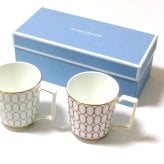 ウエッジウッドWEDGWOOD ルネッサンス グレー, ピンク マグカップ　ペア 0.3L 【御結婚御祝・内祝・新築御祝・還暦御祝・御礼・寿・ギフト包装可能】