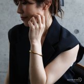 ステンレス ニュアンスバングル ウェーブ カーブ メタルブレスレット ゴールド 18KGP シルバー 腕輪 シンプル こなれ感 お洒落 人気 華奢 重ね付け 細身 高級感 レディース 女性 金属アレルギー対応