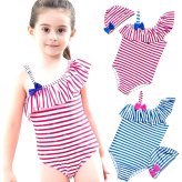 キッズ 水着 女の子 ワンピース ストライプ フリル カラー: レッド／ブルー 身長: 100cm／110cm 子供用 こども ジュニア 女児 かわいい おしゃれ 保育園 幼稚園 小学生 海 プール 水遊び 夏休み レジャー スイムウェア 夏 初夏の準備