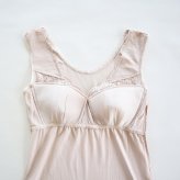 【送料無料】シルク レディース 婦人 女性用 肌着 正絹 ブラ無しでも着れるソフトカップ付き♪レディース レース付きソフトカップ付きシルクキャミソール 2色 下着 肌着