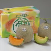 送料無料 北海道産地直送  らいでんメロン赤肉青肉セット優品約1.6kg各1玉  優 ※ご注文後約7～10日前後での発送となります。沖縄・離島へは別途配送料が発生いたします お取り寄せグルメ スイーツ