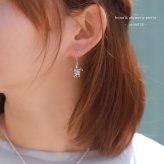 ハワイアンジュエリー ホヌ プルメリア ピアス ジルコニア シルバー925 ロジウムコーティング フックピアス 揺れる ぶら下がり 金属アレルギー対応 樹脂フック イヤリングにパーツ交換可能 ハロウィン 【品番：SE56078】