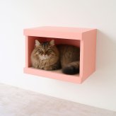 キャットハウス 壁掛け 幅53cm 猫家具 日本製 完成品 arneco Board House aino 猫用爪とぎ 爪研ぎ キャットステップ 猫用家具 多頭飼い 運動不足対策 木製 ペット家具 猫用品 省スペース リビング インテリア おしゃれ 北欧