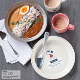 SNOOPY スヌーピー すくいやすいカレー皿 21cm | 食器 カレープレート 磁器 朝ごはん 日本製 ジョークール アストロノーツ キッズ 子供食器 子ども食器 こども食器 電子レンジ 食洗機 対応 出産祝い 内祝い 結婚祝い 引っ越し祝い 誕生日プレゼント