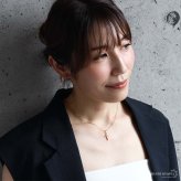 ステンレス クロスネックレス 細身 パヴェ 18KGP レディース 十字架 ペンダント ゴールドカラー ストーン 小ぶり 華奢 きれいめ 上品 シンプル おしゃれ 女性用 首飾り ジュエリー アクセサリー フェミニン デイリー