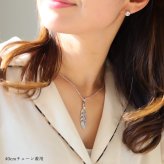 ハワイアンジュエリー ネックレス スクロール ペアネックレス 2本セット 刻印 無料 誕生石入替可 フェザー 羽根 羽 シルバー925 ギフトラッピング可能 長さ選べる BY THE SEA バイザシー カップル 夫婦 プレゼント 夏 サマー 【品番：CG-SP324P】