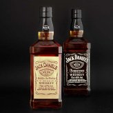 ボトルボン ジャックダニエル ジャックダニエル ジョッキ 名入れ jack danielボン お酒 洋酒 ビール 家飲み オンライン飲み会 刻印 700ml  名前入り プレゼント ギフト 面白い センス 定年退職 還暦祝い 退職祝い 男性 女性 お祝い 古希 喜寿 傘寿 米寿 卒寿 白寿 百寿 敬老の日