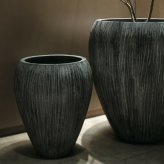 植木鉢 おしゃれ 大型 19号 13号 丸 ラウンド 縦長 彫り 鬆 セメント KONTON コーテス ジャー チゼル ファイバーセメント 軽量 底穴あり 屋外 M L チゼルグレー 観葉植物 シンボルツリー 北欧 モダン ナチュラル インテリア