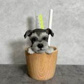 犬の置物 ペン立て woobia ウービア シュナウザー リアル動物オーナメント 高さ12cm 木目調バケツ ペンスタンド 鉛筆立て イギリス職人手彩色 デスク 書斎 オフィス 在宅ワーク 犬好き 誕生日 退職祝い 就職祝い 記念日 ギフト プレゼント おしゃれ