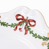 ロイヤルコペンハーゲン スターフルーテッド クリスマス ケーキディッシュ ディーププレート 深皿 28cm×25cm 日本未発売 2503422(1018148) 【スペシャルラッピング660円(別売り)】 北欧食器 洋食器 送別会 誕生日 お中元 還暦祝い 結婚祝い 結婚式 高級 父の日 母の日 即日発送 成人祝い ホワイトデー