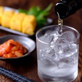 敬老の日【送料無料】【麦焼酎飲み比べ】ワイン酵母 仕込み 麦焼酎 2本 飲み比べ セット 白猿 小正醸造 のんのこ 宗政酒造 900ml 詰め合わせ ギフト のし 熨斗 ラッピング 包装 送料無料（北海道・沖縄を除く）