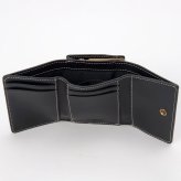 ベリーズヨーク　BELLIES YORK　三つ折り財布　ガマ口ポケット　BYTM1943BK　ブラック　黒色　ベジタブルタンニン　イタリアンレザー　牛革　”エイジングを楽しむ革小物”