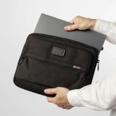 トゥミ TUMI ALPHA アルファ MEDIUM LAPTOP COVER ミディアム ラップトップ カバー 02603164D3 117251 PCケース ノートパソコン パソコン ケース メンズ バッグ
