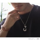 ハワイアンジュエリー フィッシュフック モアナ ペア 刻印 無料 誕生石入れ可 ペンダントトップ Sサイズ Lサイズ シルバー925 ネックレス チェーン別売 ペンダントヘッド カップル 夫婦 プレゼント ハロウィン 【品番：SP2631-SP2926P】