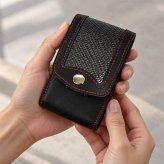 ZIPPOも収納可能 シガレットケース カーボン＆本革 レザー タバコケース ブラック ロングサイズ対応 ベルト装着可 日本製 おしゃれ たばこケース