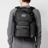 トゥミ TUMI ALPHA BRAVO アルファ ブラボー Navigation Backpack ナヴィゲーション バックパック 0232793D 142479 0232793DGMT 159082 リュックサック メンズ バッグ ブラック 防水加工 ラップトップ収納 PCポケット 収納力 大容量 通勤 ビジネス