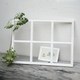 Window frame A3[木製フレーム ディスプレイ 窓枠 デザイン オーナメント 木枠 インテリア ウォールデコレーション 壁掛け 額縁 シャビーシック ナチュラル雑貨 白 おしゃれ ドライフラワー 写真立て 壁面装飾]