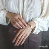 ステンレス 幅6mm 平打ちバングル シンプル 4カラー ブレスレット レディース メンズ ユニセックス アクセサリー 手首 大人 きれいめ カジュアル ミニマル ベーシック 重ね付け おしゃれ デイリー 男女兼用 金属アレルギー対応