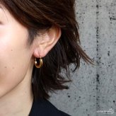 ステンレス ラウンド フープピアス 2カラー レディース バッグ ハンドバッグ 買い物かご モチーフ 丸型 ふっくら 曲線 艶感 大人可愛い おしゃれ 個性的 シンプル カジュアル きれいめ 上品 耳元 両耳用2点セット