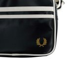 フレッドペリー FRED PERRY Classic Mini Shoulder Bag ショルダーバッグ l2168-d57 ユニセックス Black Ecru